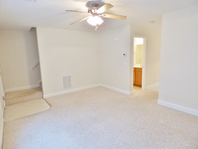 Building Photo - 103 12th St