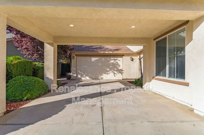 Building Photo - 1801 Riverview Ave