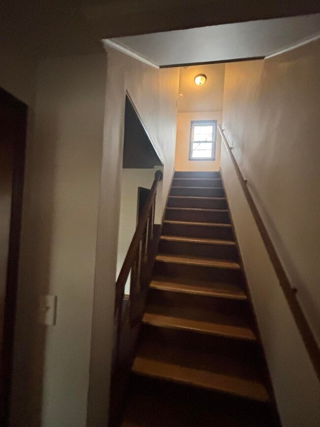 Building Photo - 5586 Azalea Ct