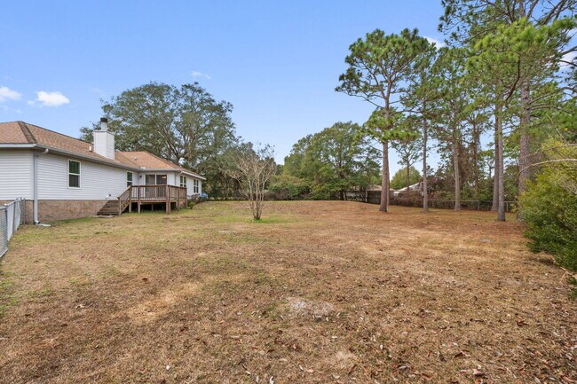 Building Photo - 8828 Arlington Ln