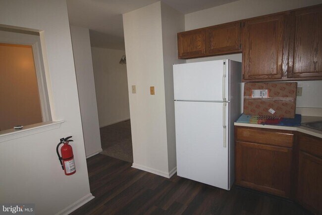 Building Photo - 2437 Norrington Dr