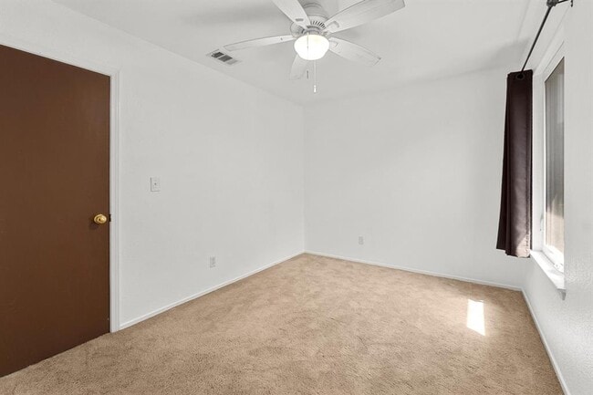Building Photo - 21459 Coyote Trail