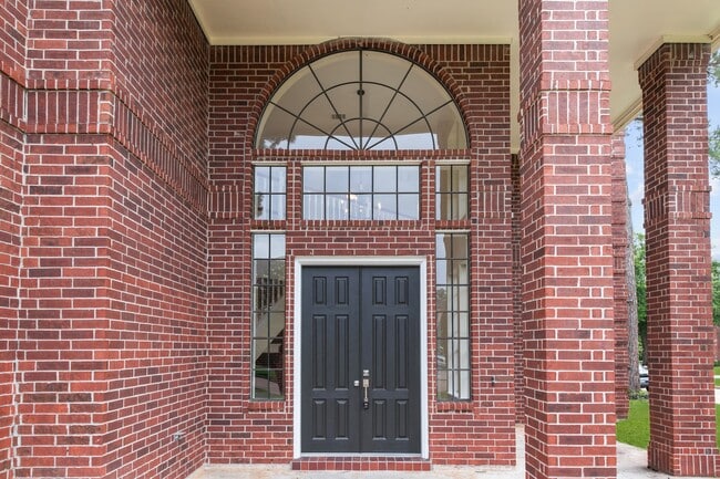 Building Photo - 17402 Wilton Park Ct