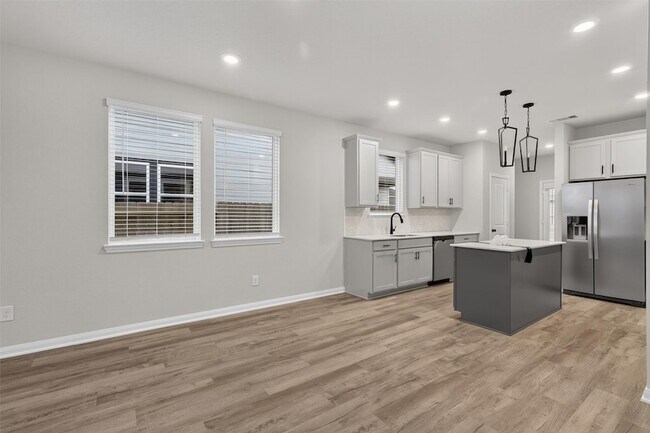 Building Photo - 6427 Prospect Oaks Pkwy