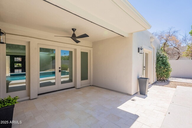 Building Photo - 8338 E San Rafael Dr