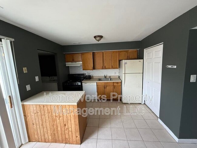 Building Photo - 6411 Jefferson Pl