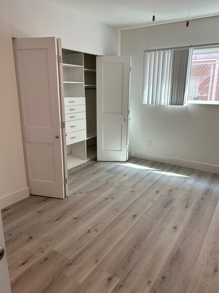 Building Photo - 216 S Occidental Blvd