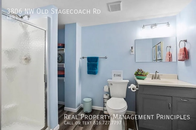 Building Photo - 3806 NW Old Stagecoach Rd