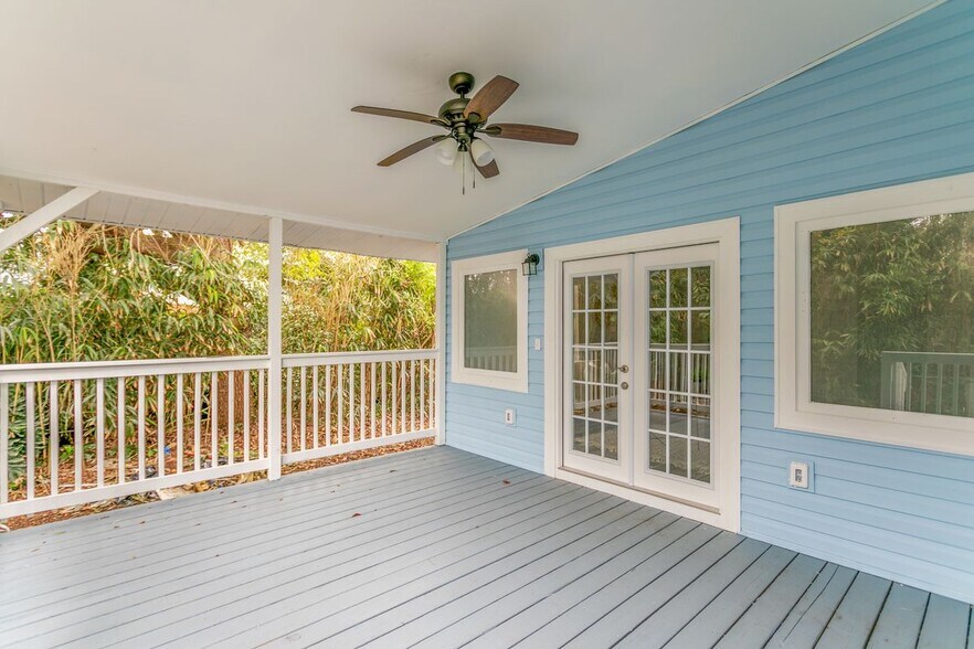 Building Photo - 5379 4th St