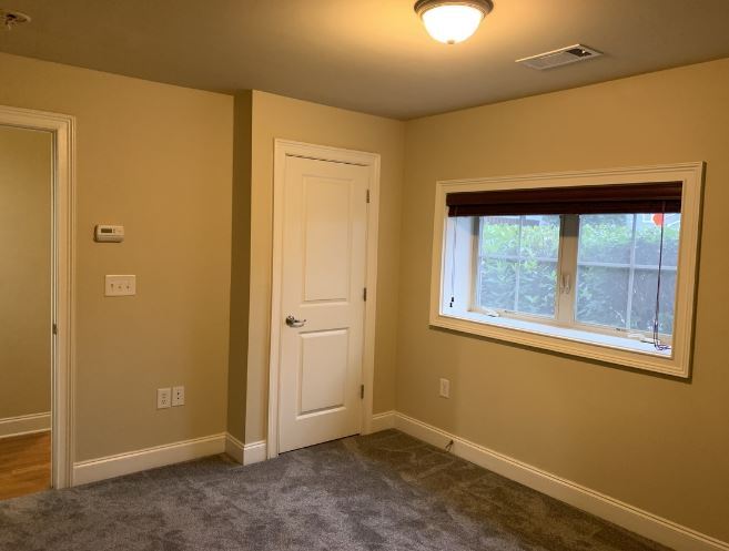 Building Photo - 817 Perennial Dr