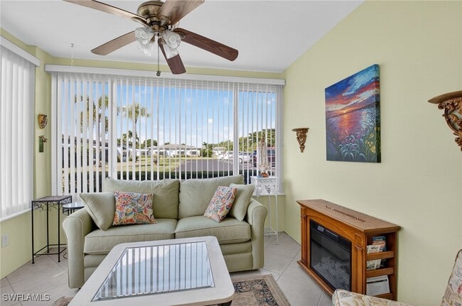 Building Photo - 572 High Point Dr