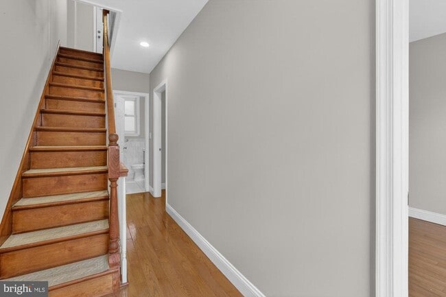 Building Photo - 1304 S Fairhill St