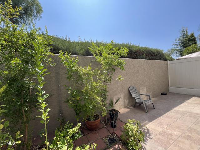 Building Photo - 2141 Triador St