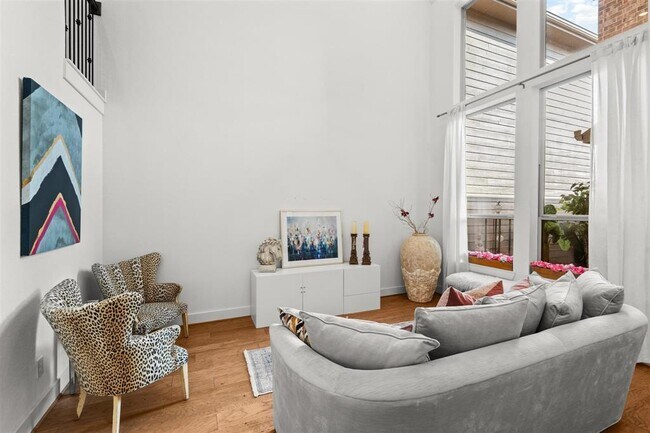 Building Photo - 18247 Lakepoint Rdg Ln