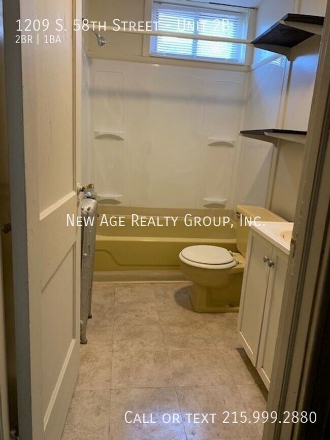 Building Photo - 1209 S 58th St