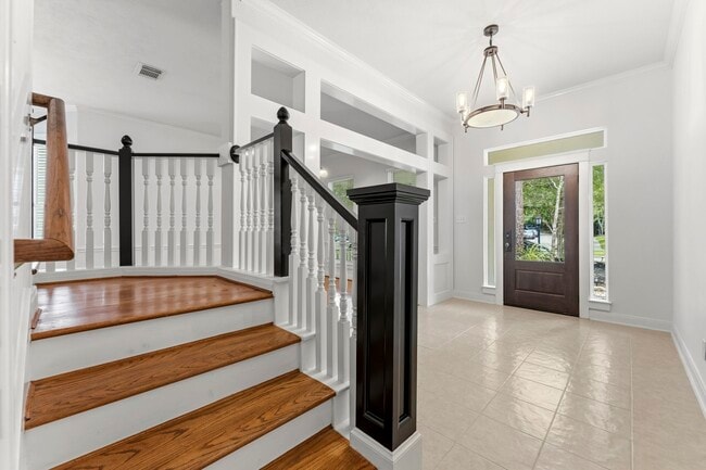 Building Photo - 158 Lattice Gate St