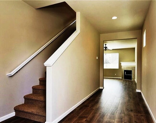 Building Photo - 4511 Sand Dollar Dr