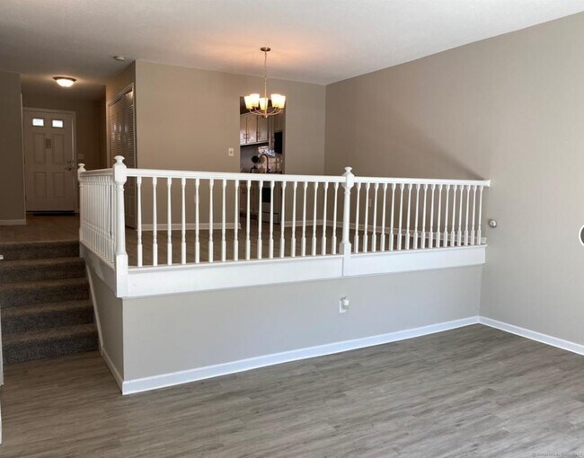 Building Photo - 99 Brittany Farms Rd