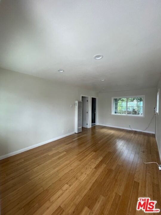 Building Photo - 4112 Ocean View Blvd