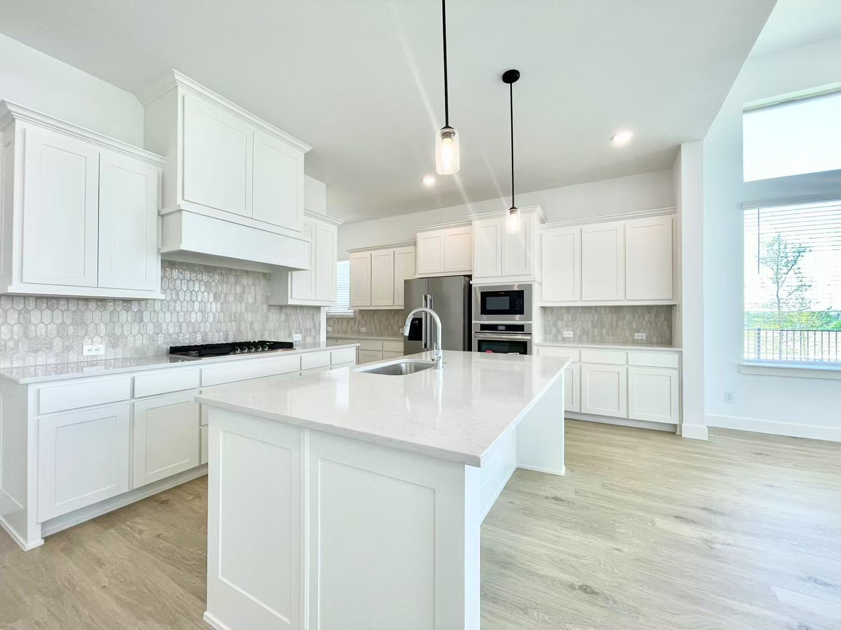 Building Photo - 15603 Valerian Trl