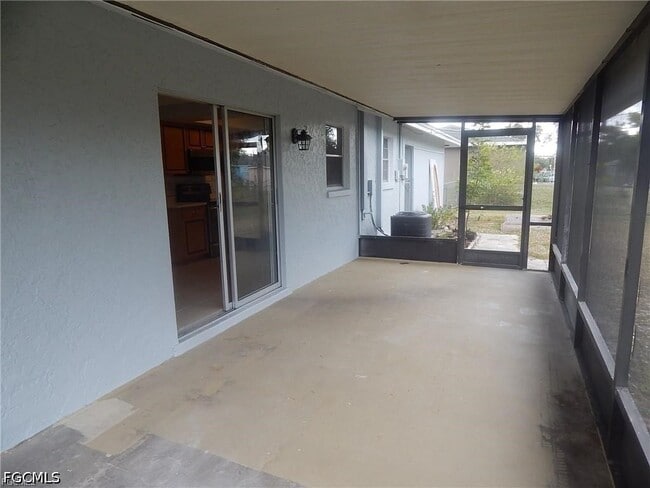 Building Photo - 18448 Iris Rd