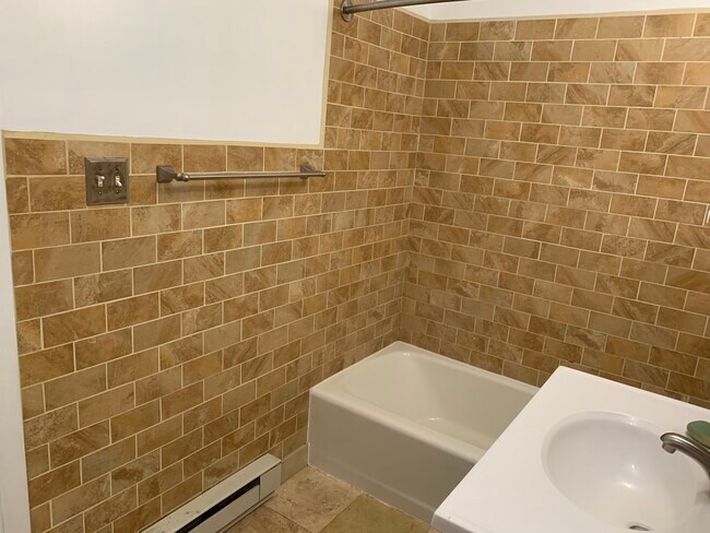 Building Photo - 7443 Washington St