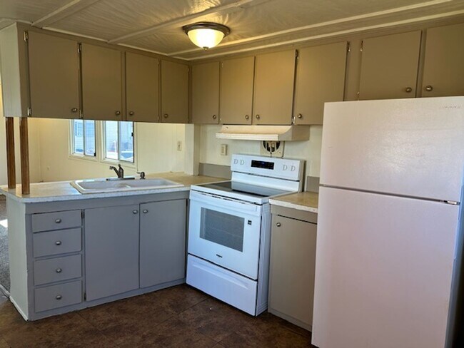 Building Photo - 2729 Herr St