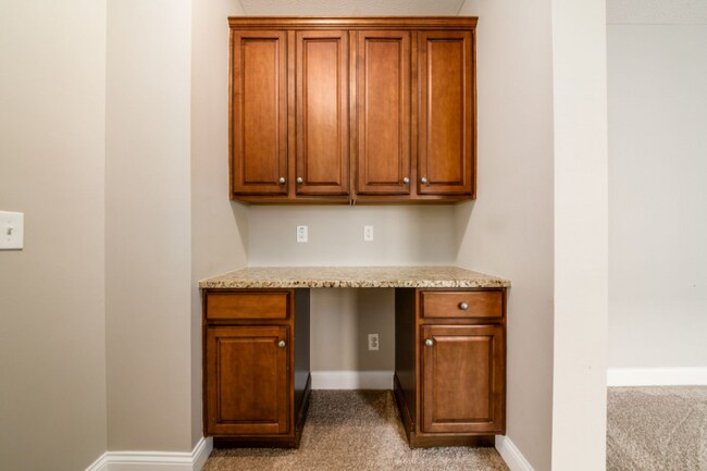 Building Photo - 4184 Hobbs Landing Dr W