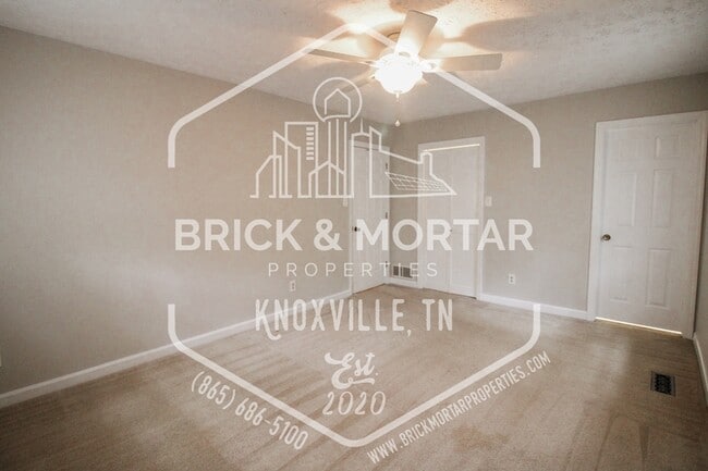 Building Photo - 8637 Glen Echo Dr