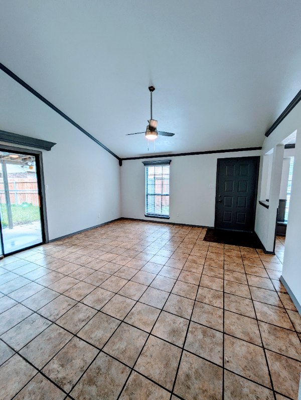 Building Photo - 412 Vincent St