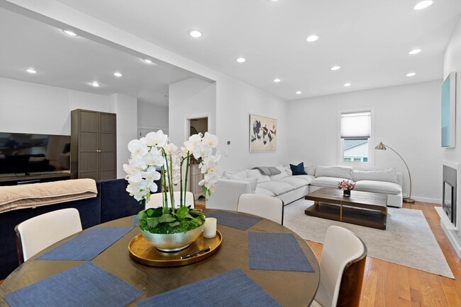 Building Photo - 201 Adams St