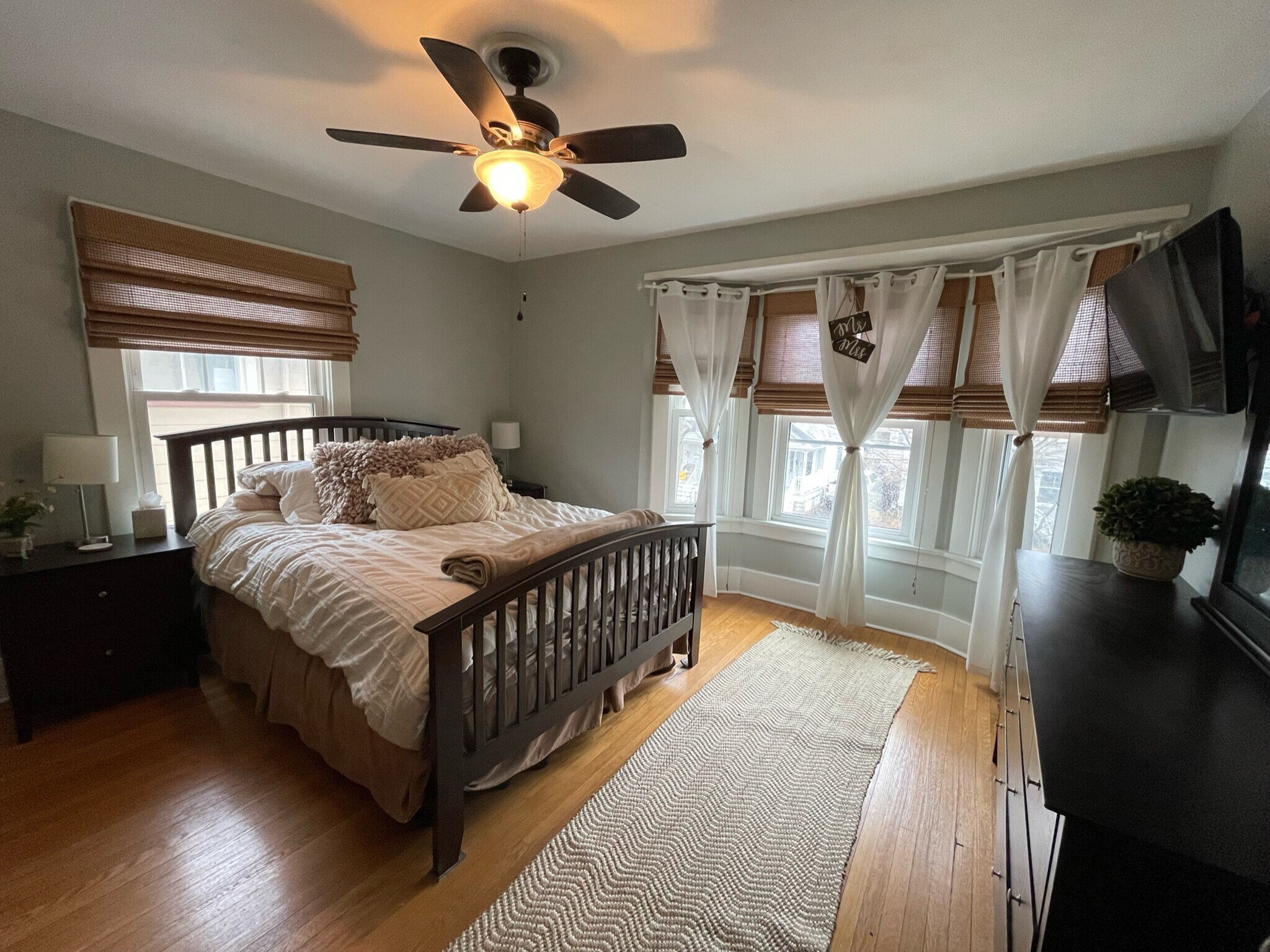 Master Bedroom - 252 Brunswick St