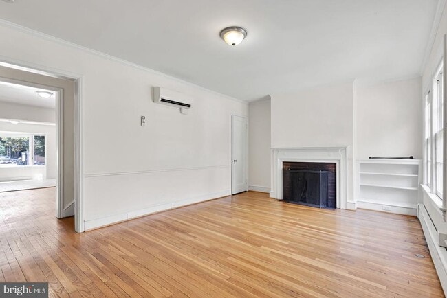 Building Photo - 1710 37th St NW