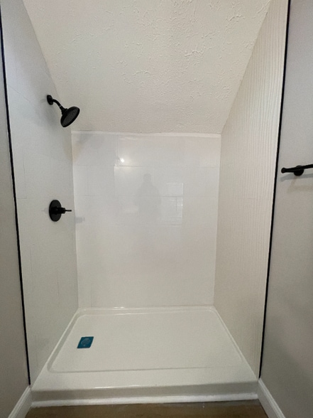 Building Photo - 928 Fairbanks Ave