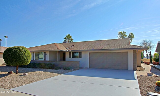 Building Photo - 10952 W Tropicana Cir