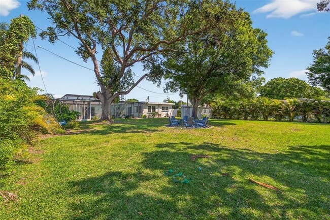 Building Photo - 1760 75th Ave N