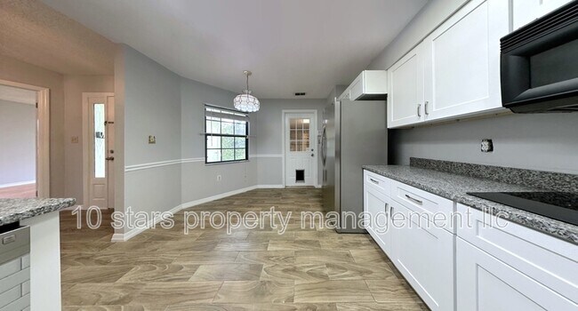 Building Photo - 601 Stone Dr