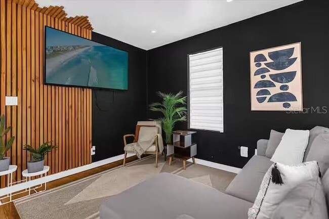 Building Photo - 1916 Garvin St