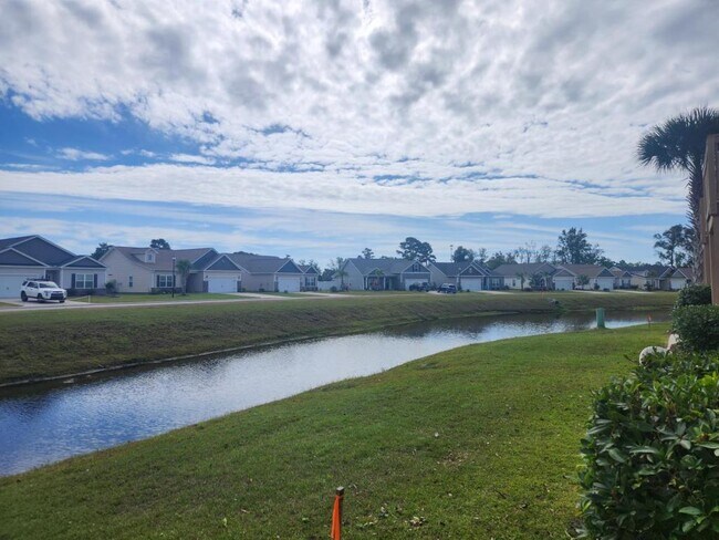 Building Photo - 205 Double Eagle Dr