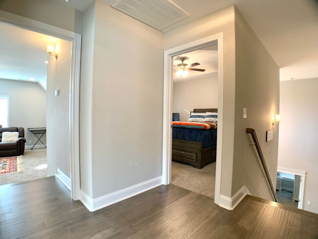 Building Photo - 260 Bluebriar Trace