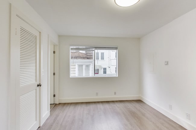 Building Photo - 2240 Larkin