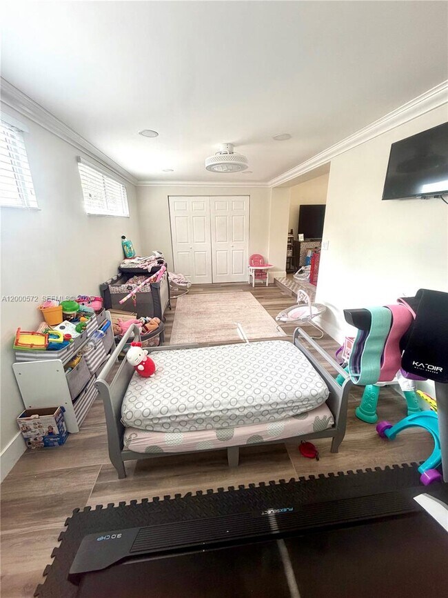 Building Photo - 6497 W 8th Ln