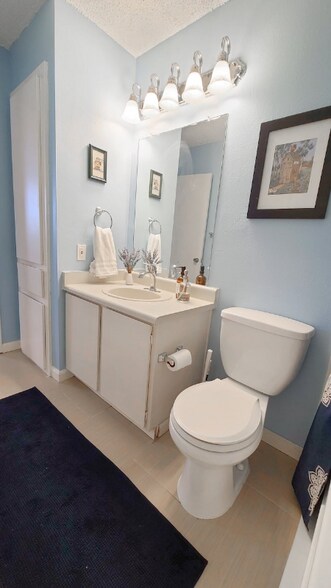 Building Photo - 7175 S Gaylord St