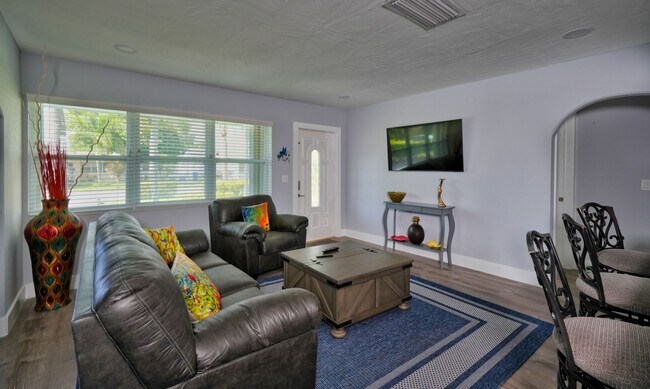 Building Photo - Rent to own