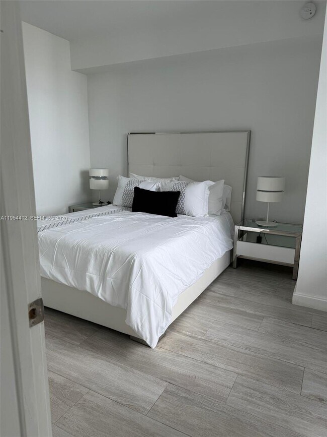 Building Photo - 45 SW 9th St