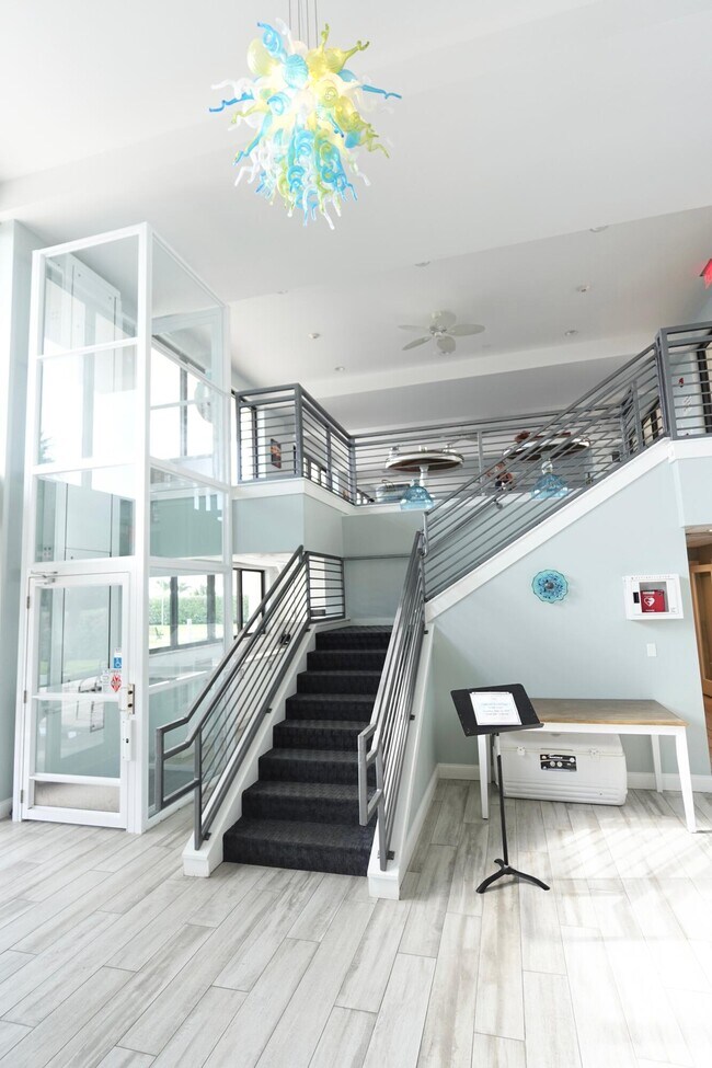 Building Photo - 145 S Ocean Ave