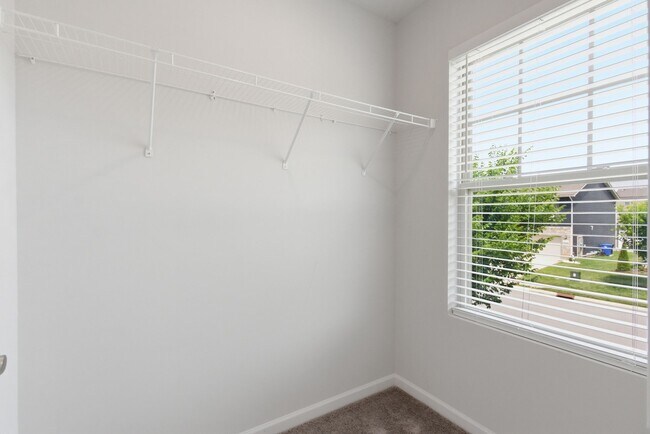 Building Photo - 3153 Chaplins Trce