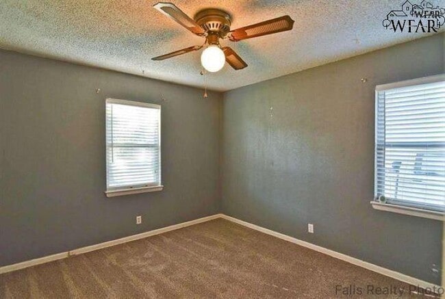 Building Photo - 1426 Harris Ln
