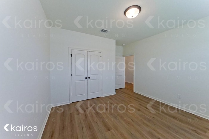 Building Photo - 115 Teddy Ln