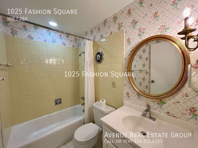 Building Photo - 1025 Fashion Square